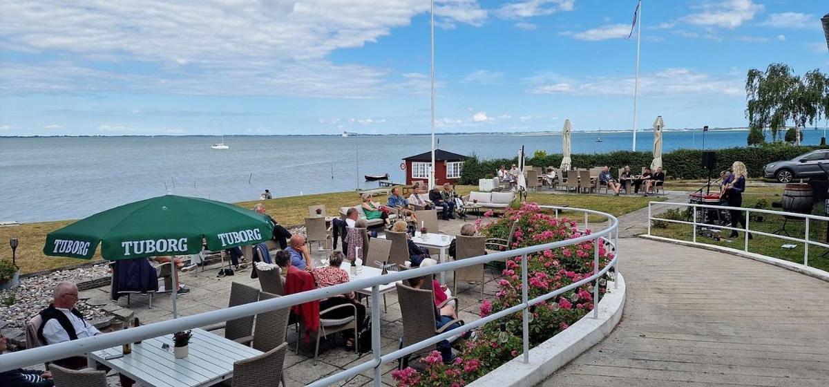 Hotel Udsigten Marstal Екстериор снимка